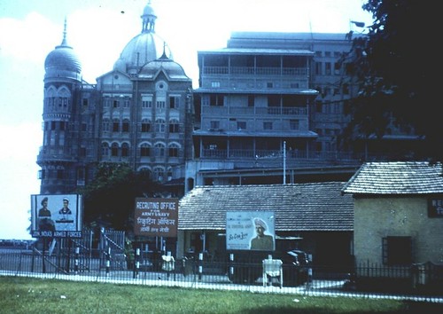 new hotel near Taj Mahal